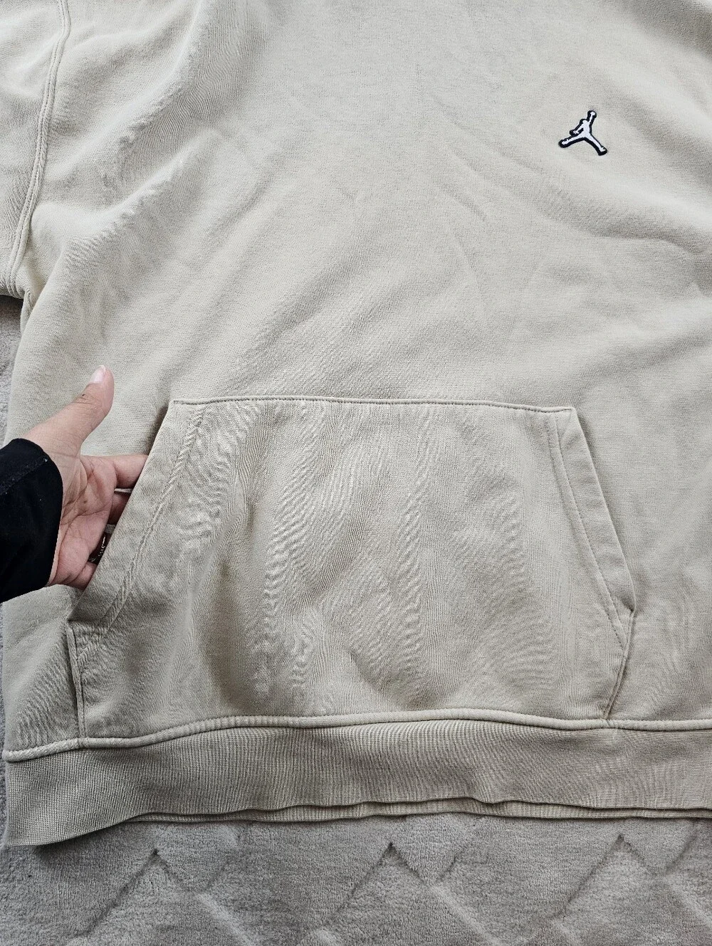 Jordan Hoodie Mens Large Beige Essentials Jumpman Embroidered Pullover